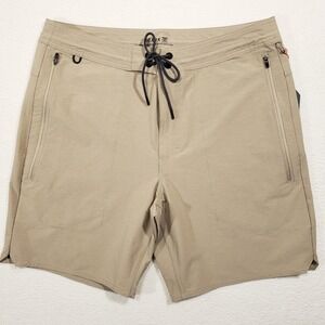Roark Layover Trail Short 3.0 Mens 32 Beach Tan RS310 Packable Stretch Hiking